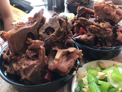 羊羯子-宝瑞门钉肉饼店