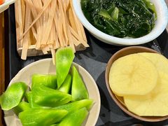 -卤校长重庆火锅(银泰城店)