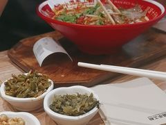 -小满手工粉(上海新世界城店)