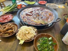 -黄潇洒老火锅(九眼桥宏济巷店)