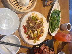 -隔壁老王·家常云南菜(花巷店)