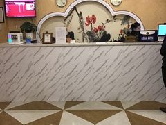 -汀洲酒店(苏州奥体中心地铁站店)