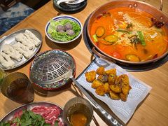 -洱火云南酸菜牛肉火锅(石景山当代商城店)