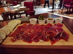-恰餐厅及酒吧 CHAR Bar & Grill (北京丽都皇冠假日店)
