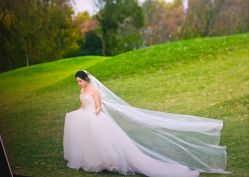 -雪中彩影婚纱摄影·微光艺术中心