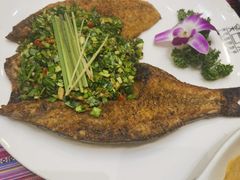 -香巴拉云南餐厅(华莱坞店)