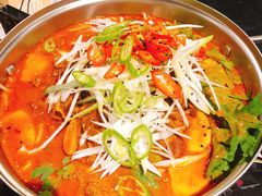 辛牛骨火锅-KCOOKING概念韩餐(世茂52+店)