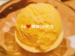 咸蛋黄冰淇淋-必胜客(花舞大唐博物馆店)