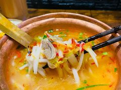 酸汤铜锅饵丝-都氏二当家(九方店)