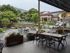 -美食村花园餐厅