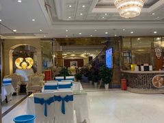 -艳阳天酒店(五里新村店)