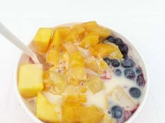蓝莓芒桃冰-美肴冰品·汉堡·牛腩饭(总店)