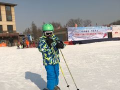 -庙香山滑雪场