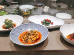 -泓历皇朝酒店(东亭店)