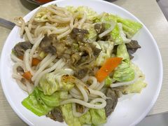 肥牛炒乌冬面-拌来拌去石鍋拌飯(文鼎店)
