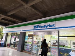 -全家便利店(沪太路三店)
