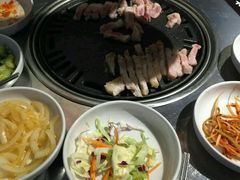 -缸桶屋韩国料理·全程帮烤(泰禾店)