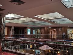 -燕山大酒店
