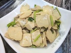 -指爱龙虾(金杨路总店)