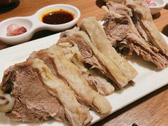 手抓羊肉-贯贯吉·清真餐厅(浙江中路店)