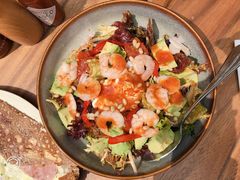 虾仁牛油果沙拉-RAC BAR(安福路店)