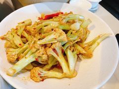 -渔语鱼酸菜鱼新川菜(来福士店)