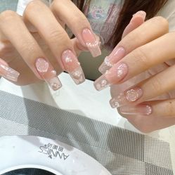 -爱纶美·美甲美睫半永久