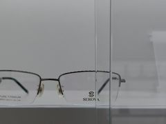 -翰佐蔡司小乐圆·依视路星趣控·暴龙眼镜折扣店