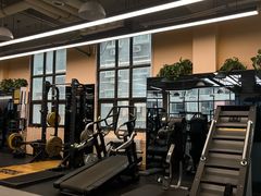 -岩顶健身(玄武店)