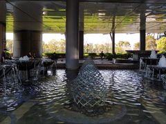 -上海滴水湖皇冠假日酒店