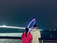 -南京眼步行桥