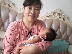 -爱月宝月嫂·育儿嫂(哈尔滨总店)