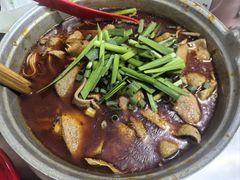 -铁锅哥米线