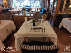 -火车头法国西餐厅