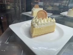 -星河吉酒店-BOND大堂吧·咖啡·简餐