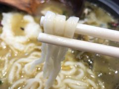 石锅酸菜鱼-周鱼小馆石锅酸菜鱼(活力汇店)