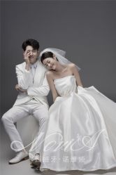 -易摄影婚纱摄影工作室