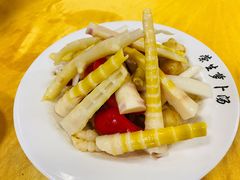 泡菜-荣生萝卜汤饭店