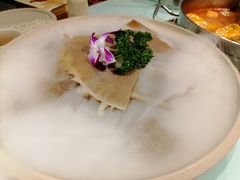 -领鲜潮牛鲜牛羊肉火锅(宏昌店)