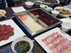 -皇城老妈·大连海鲜火锅(港湾店)