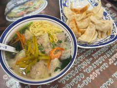 鲜肉馄饨-长人馄饨铺(解放街店)