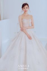 -艾米丽婚纱礼服