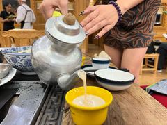 -三锅莊·牦牛肉火锅·香格里拉特色藏餐宴请餐厅(菱角塘路店)