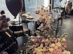 -汉中皇国际商务大厦