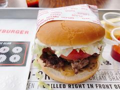 -FATBURGER 特富客汉堡(外交公寓店)