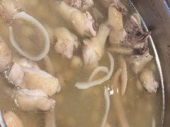 -烹然四季椰子鸡火锅(姚家园万象汇店)