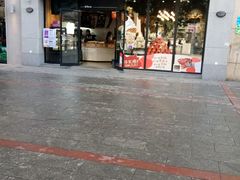-万利隆(车站店)