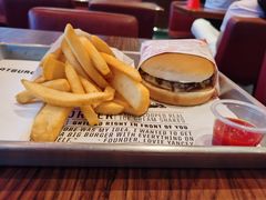 蘑菇芝士汉堡-FATBURGER 特富客汉堡(外交公寓店)