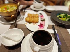 麦冬生熟地炖黑豆-若蘭慈·无国界素食料理(欢乐海岸店)