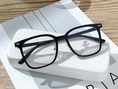 -浮光眼镜·蔡司视觉合作·数字验配中心(陆家嘴店)